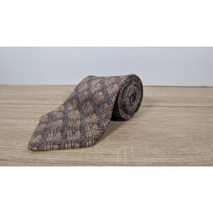 Calvin Klein Men’s Silk Necktie Made in USA Gray Burgundy Gold Geometric 3.75”